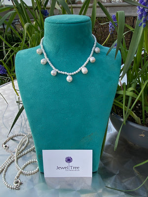 Shell Pearl necklace with designer bolt clasp