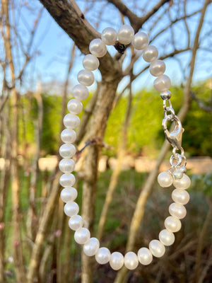 Simple White Freshwater Pearl Bracelet