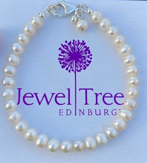 Simple White Freshwater Pearl Bracelet