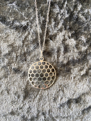 Honey Comb 🐝 Pendant