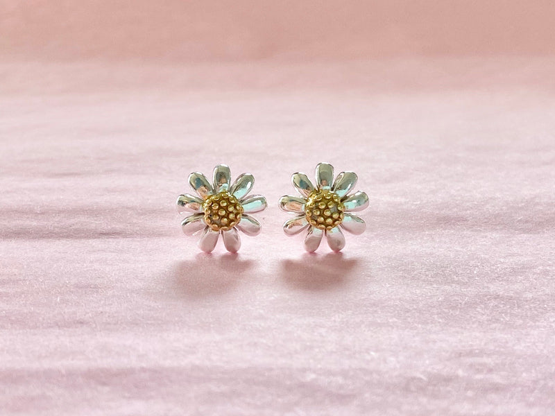 Daisy Flower Stud Earrings with golden centre